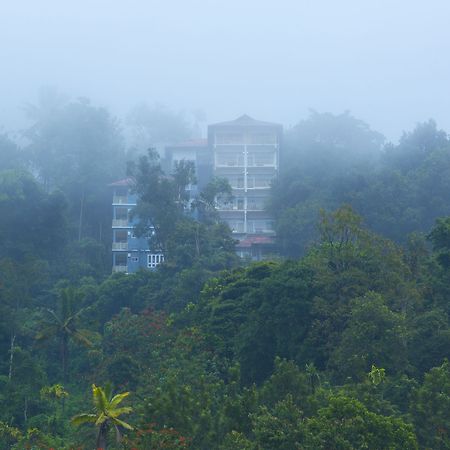 Spice Country Resort Chithirapuram Buitenkant foto